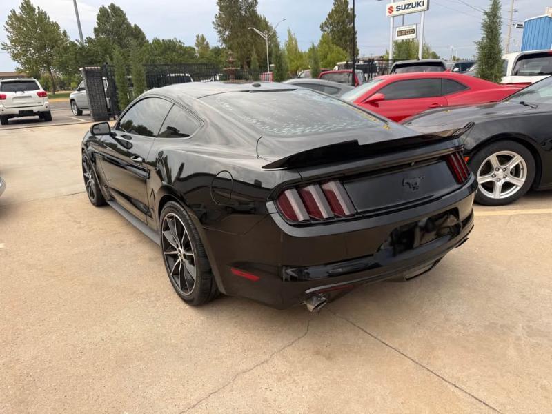 Ford Mustang EcoBoost Coupe 2016