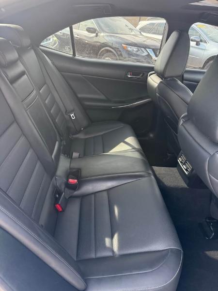 Lexus IS 350 AWD 2015