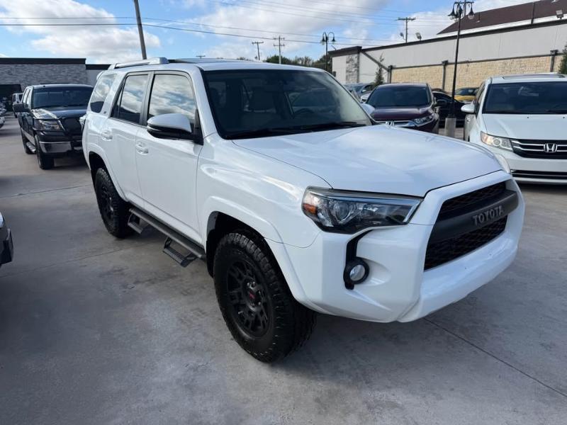 Toyota 4Runner SR5 4WD 2017