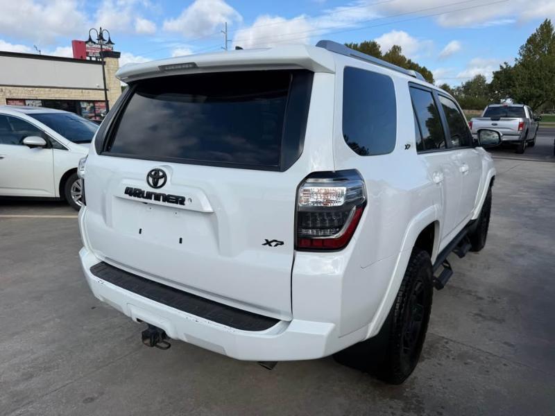 Toyota 4Runner SR5 4WD 2017