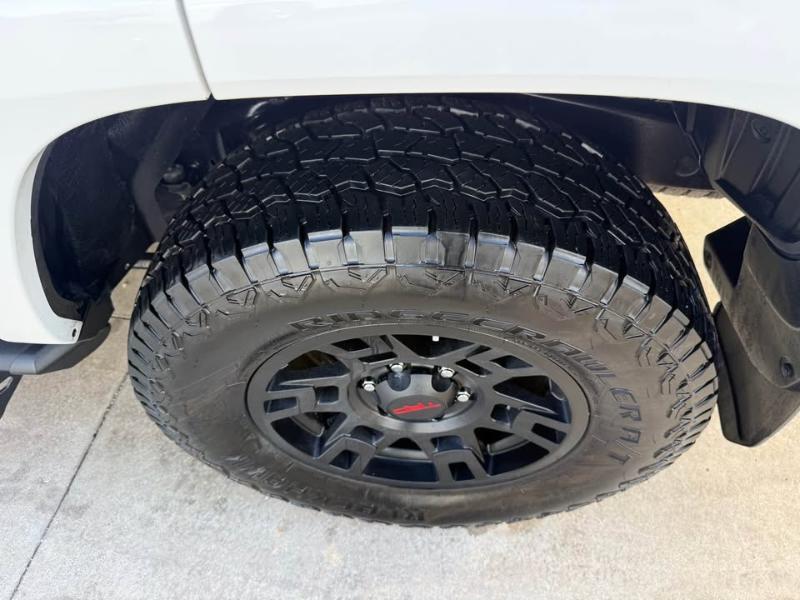 Toyota 4Runner SR5 4WD 2017