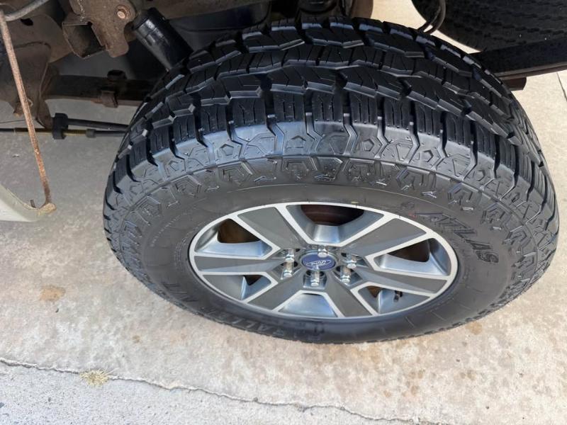 Ford F-150 XL SuperCrew Short Bed 4WD 2008