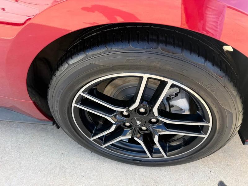 Ford Mustang EcoBoost Coupe 2018