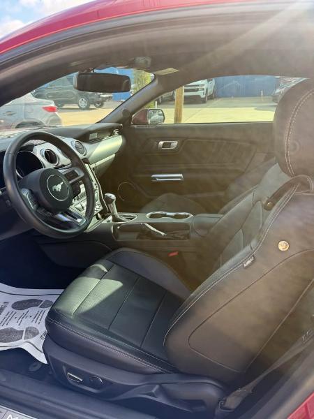Ford Mustang EcoBoost Coupe 2018