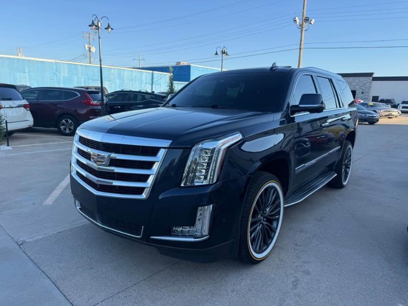 Cadillac Escalade Luxury 4WD 2017