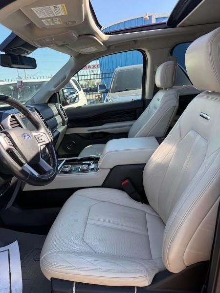 Ford Expedition Platinum 4WD 2019
