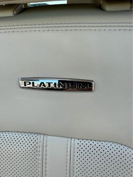 Ford Expedition Platinum 4WD 2019