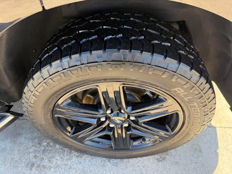 Ford Expedition XLT 4WD 2020