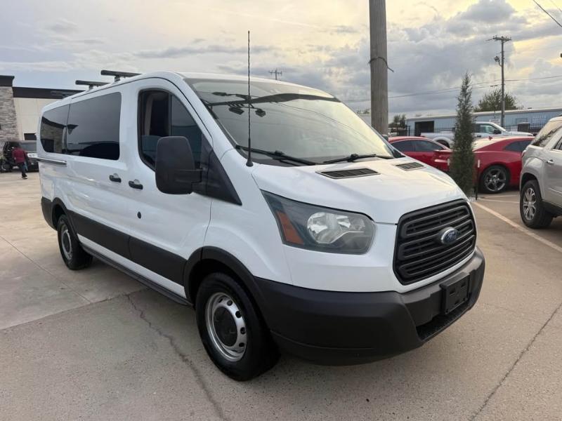 Ford Transit 150 Wagon Low Roof XL w/Sliding Pass. 130-in. WB 2016