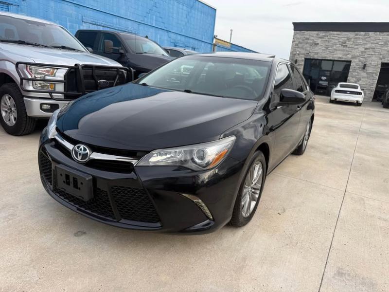 Toyota Camry SE 2017