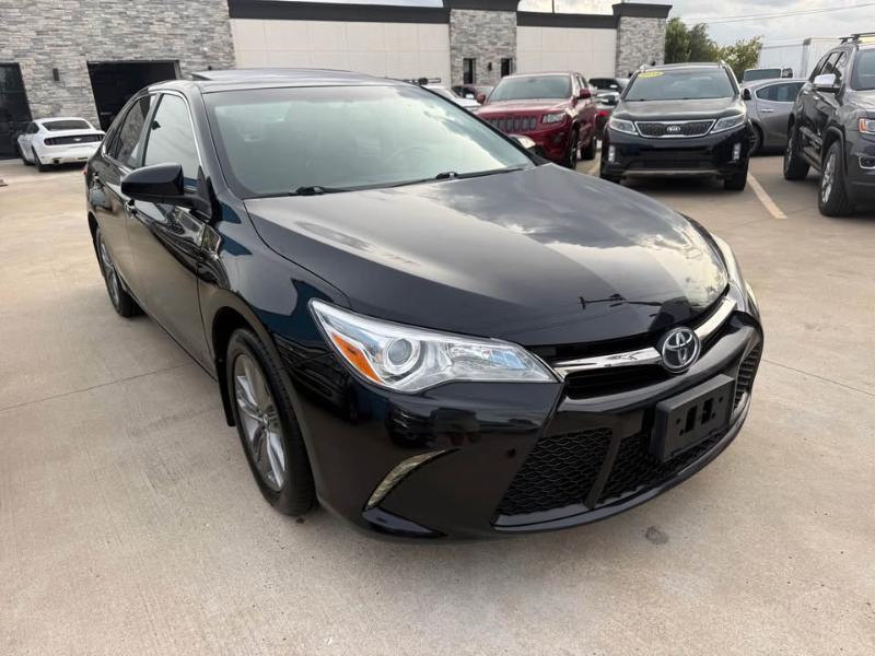 Toyota Camry SE 2017