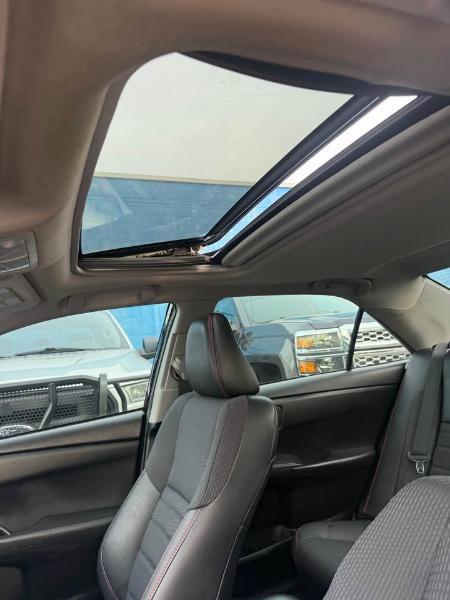 Toyota Camry SE 2017