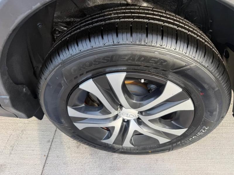 Toyota RAV4 LE FWD 2016