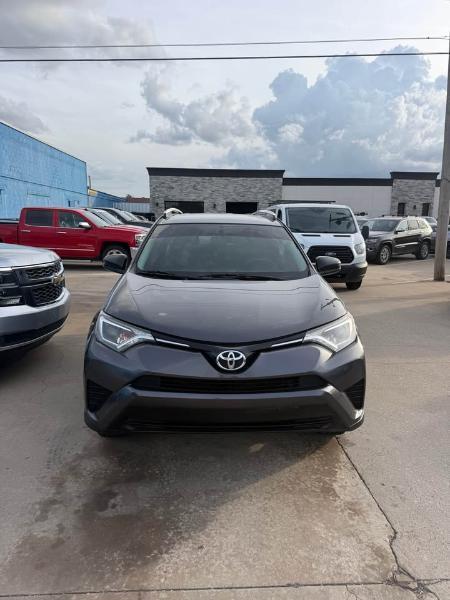 Toyota RAV4 LE FWD 2016