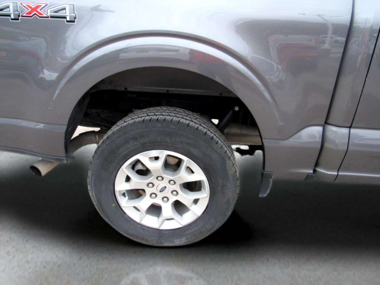 Ford F-150 XLT SuperCrew 4WD 2023