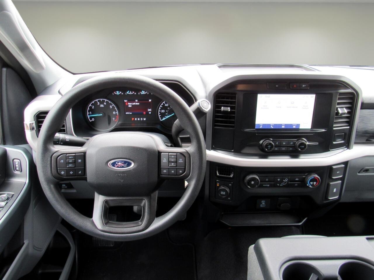 Ford F-150 XLT SuperCrew 4WD 2023