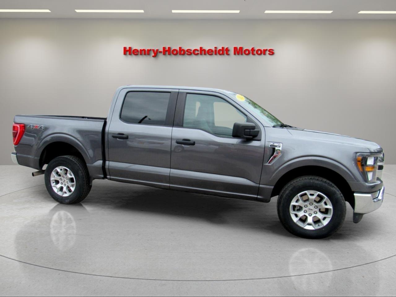 Ford F-150 XLT SuperCrew 4WD 2023