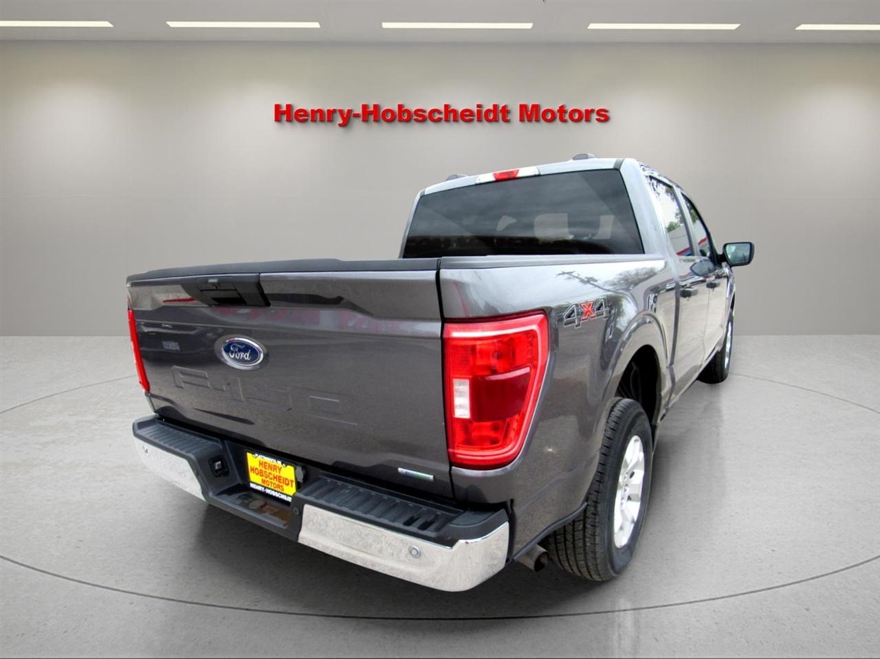 Ford F-150 XLT SuperCrew 4WD 2023