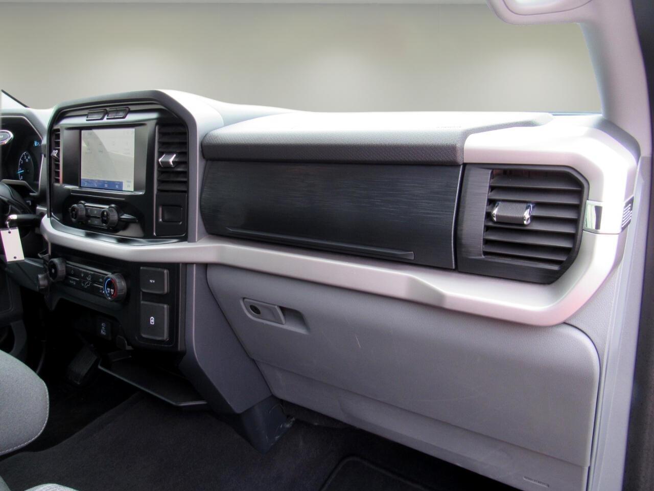 Ford F-150 XLT SuperCrew 4WD 2023