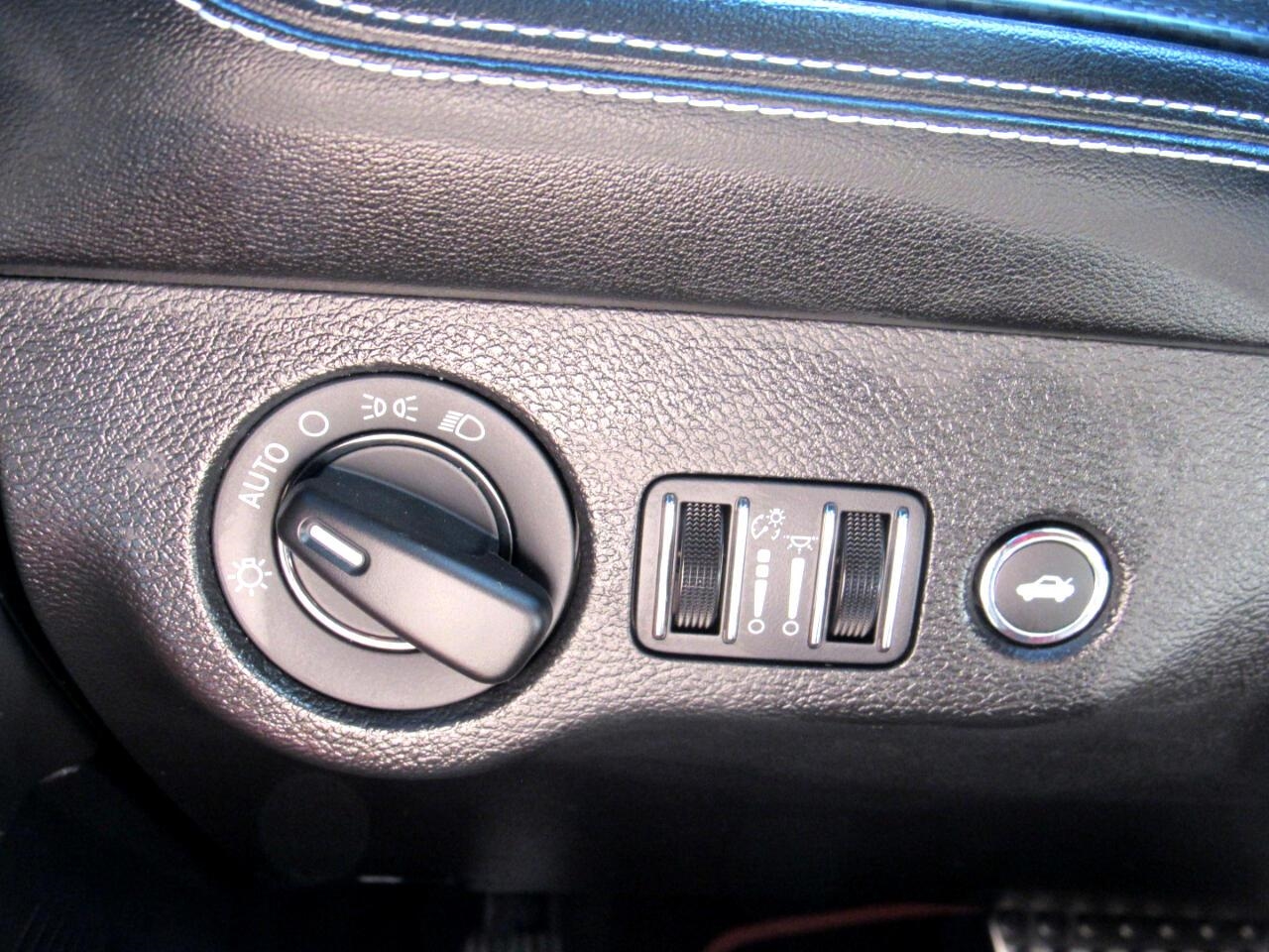 Dodge Challenger SRT Hellcat Jailbreak RWD 2023