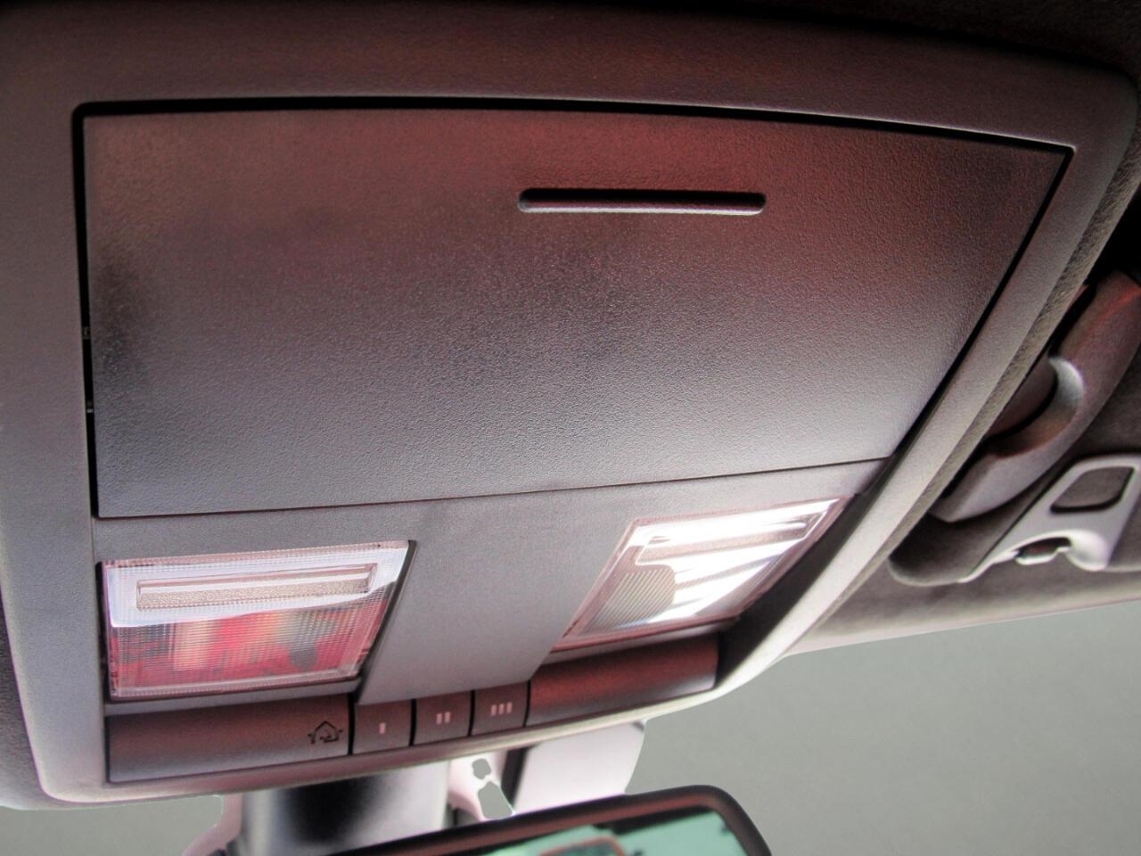 Dodge Challenger SRT Hellcat Jailbreak RWD 2023