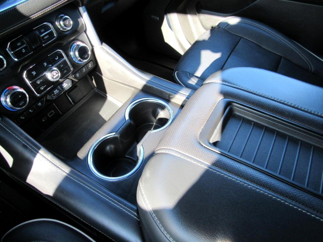 GMC Yukon SLT 4WD 2023