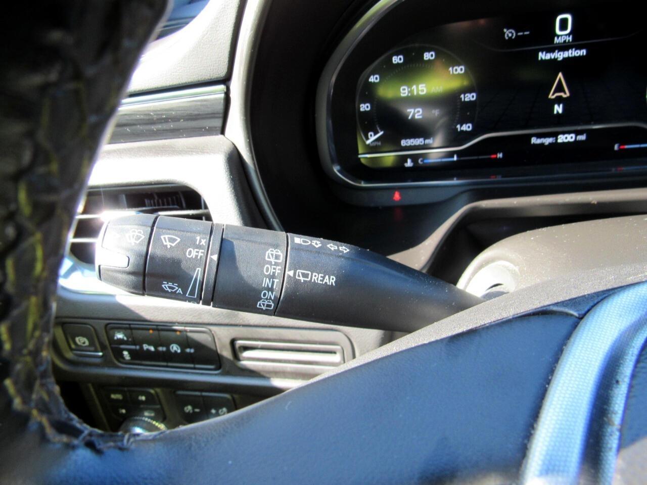 GMC Yukon SLT 4WD 2023