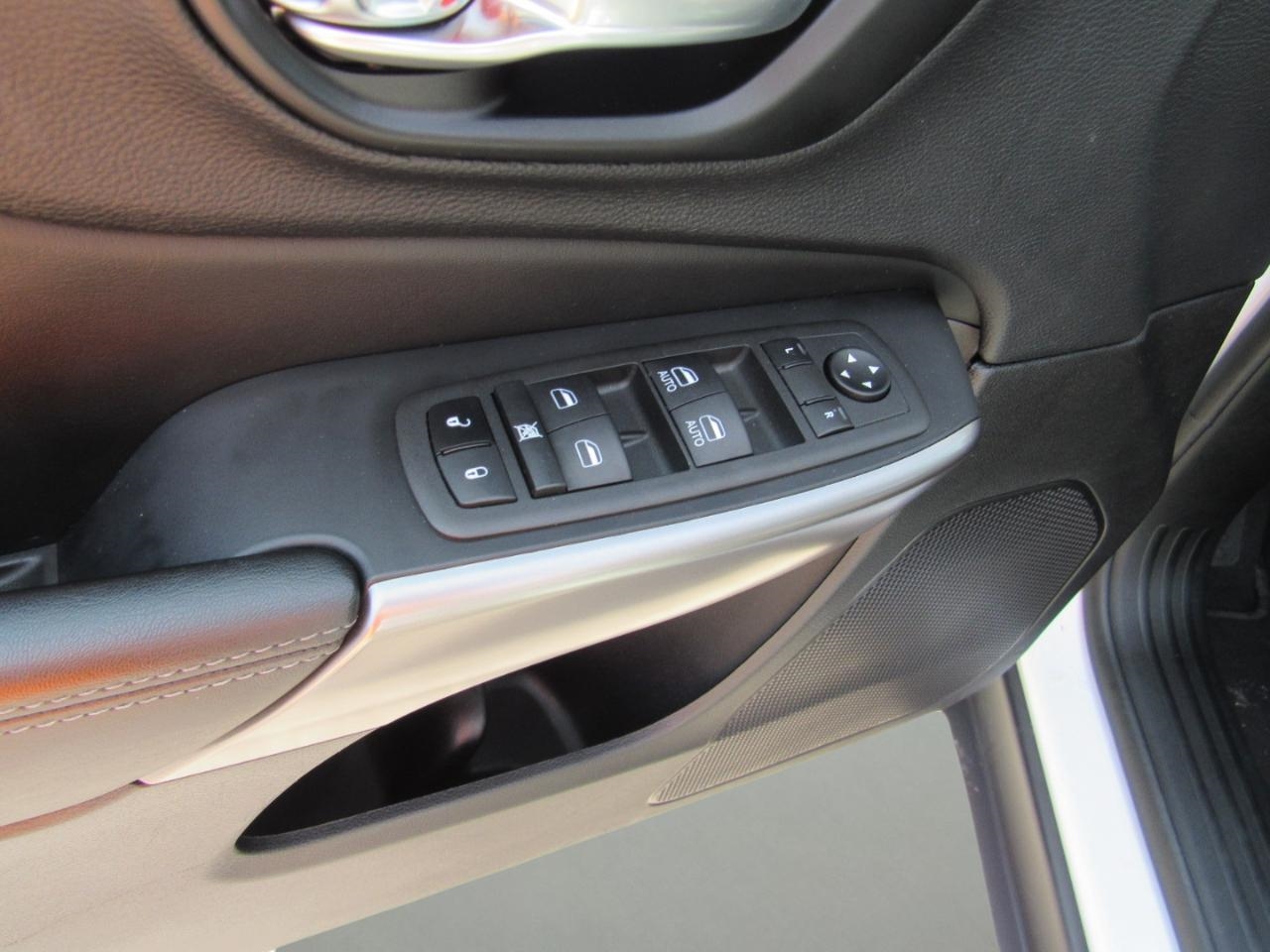 Jeep Cherokee Latitude Lux 4WD 2022 Jeep Cherokee Latitude Lux 4WD 2022