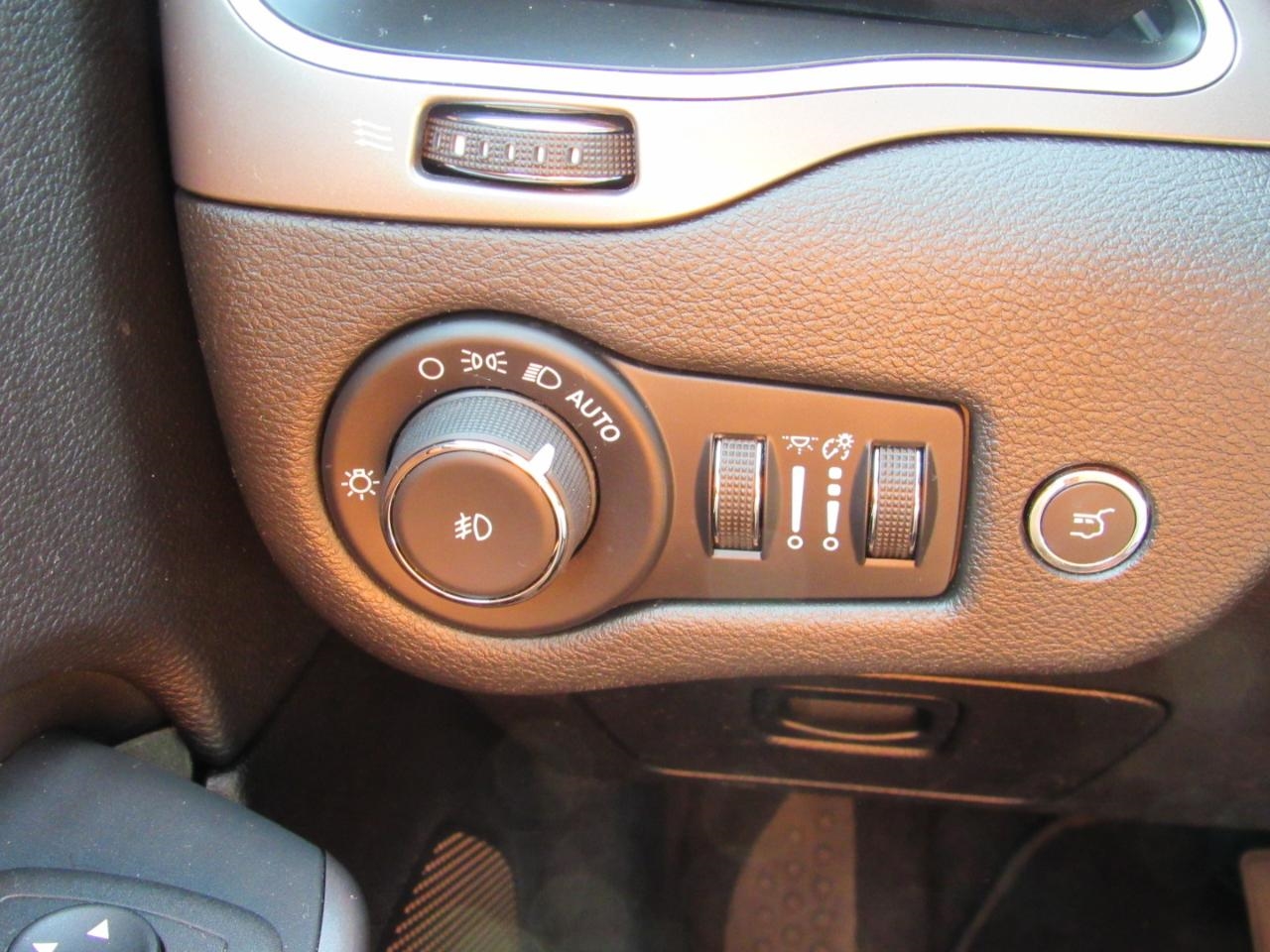 Jeep Cherokee Latitude Lux 4WD 2022 Jeep Cherokee Latitude Lux 4WD 2022