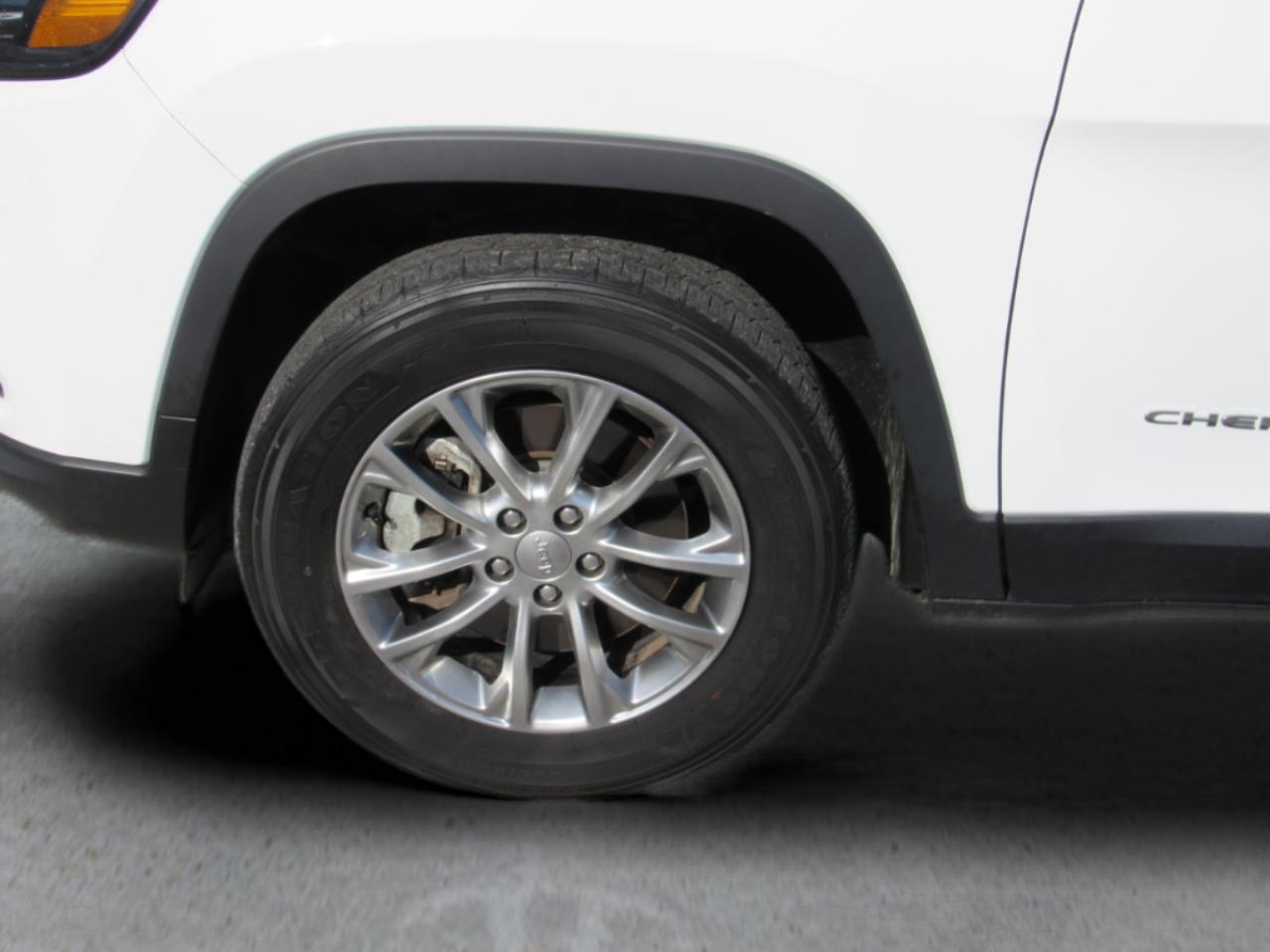 Jeep Cherokee Latitude Lux 4WD 2022 Jeep Cherokee Latitude Lux 4WD 2022