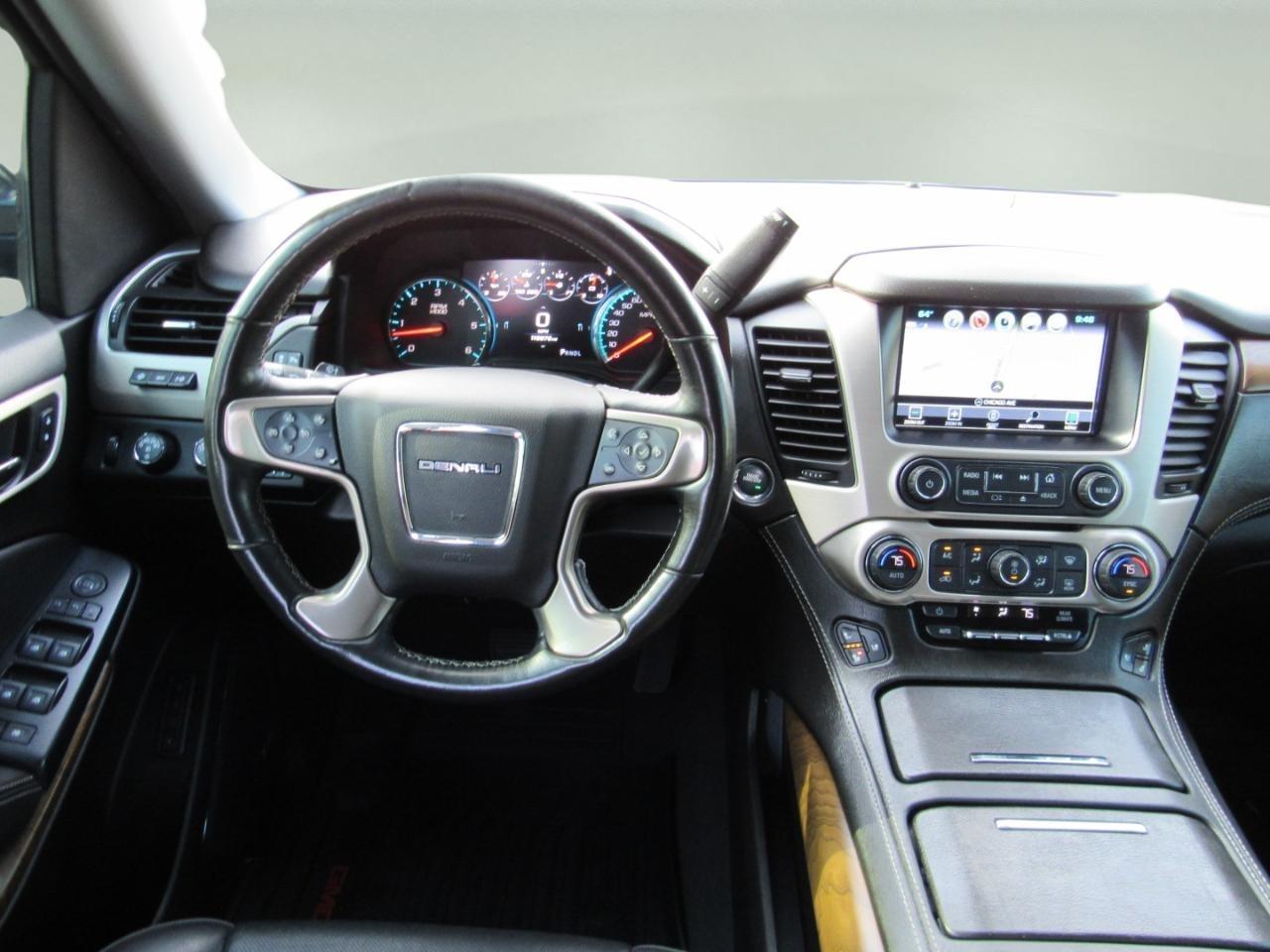 GMC Yukon Denali 4WD 2019