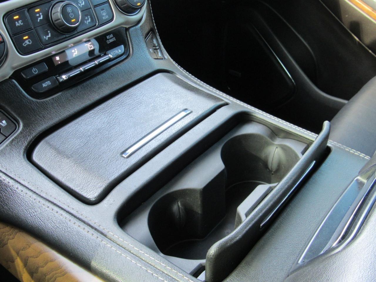 GMC Yukon Denali 4WD 2019