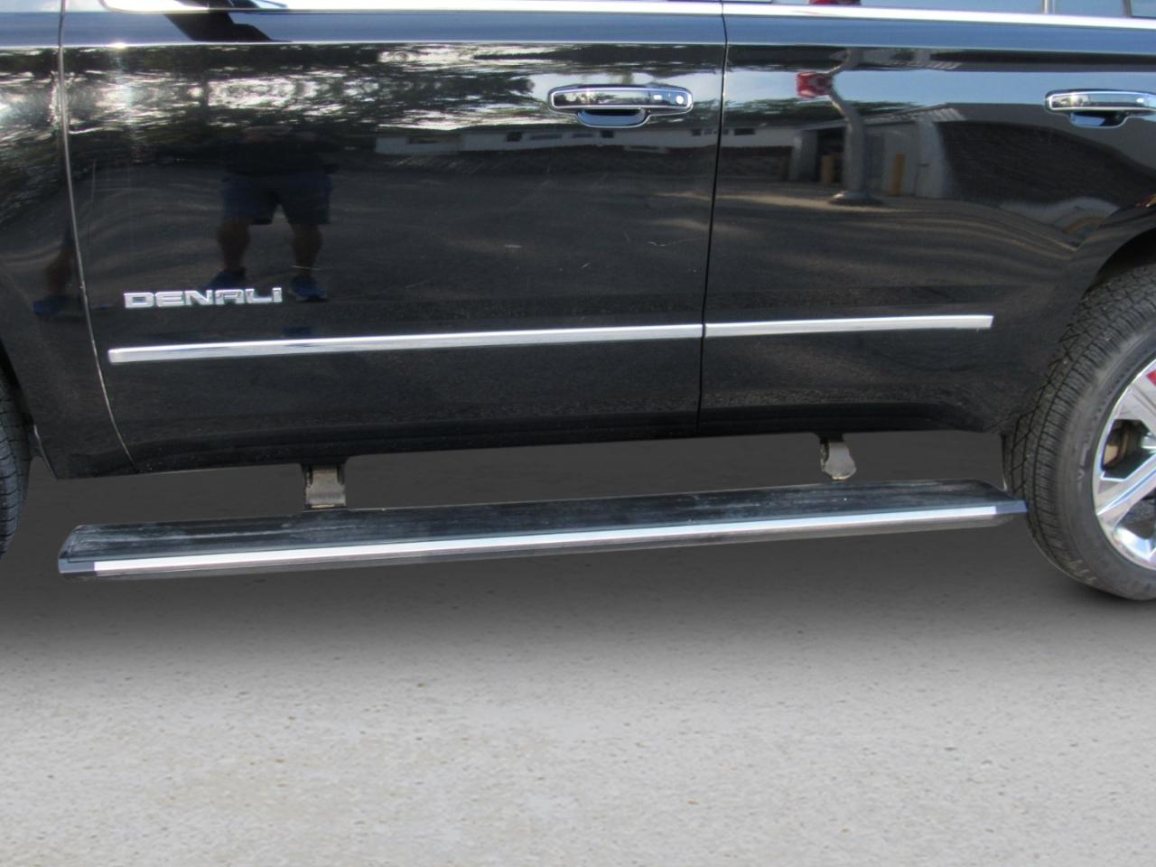 GMC Yukon Denali 4WD 2019