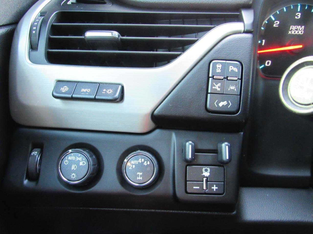 GMC Yukon Denali 4WD 2019