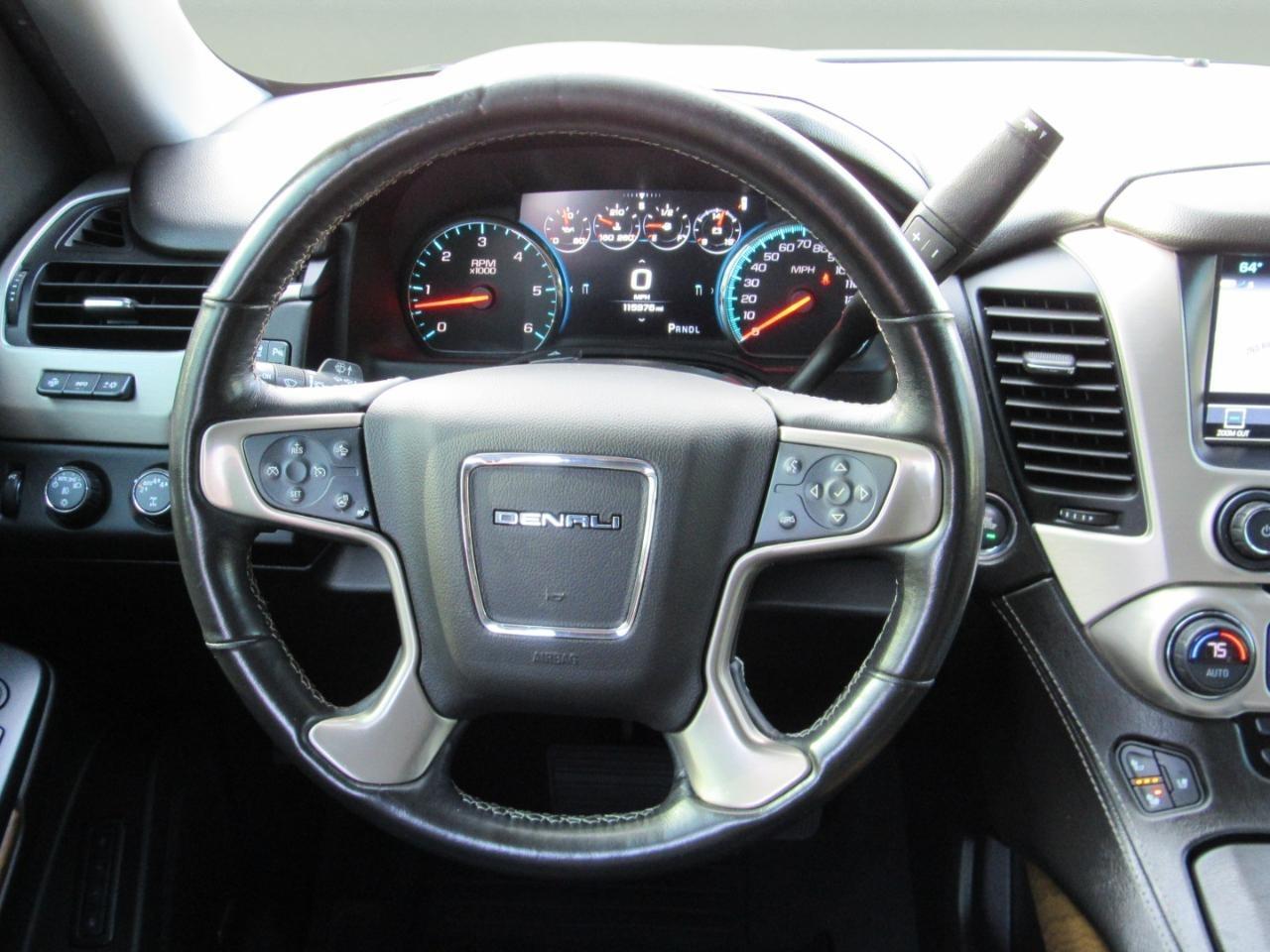 GMC Yukon Denali 4WD 2019