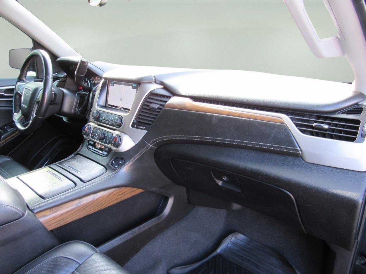 GMC Yukon Denali 4WD 2019