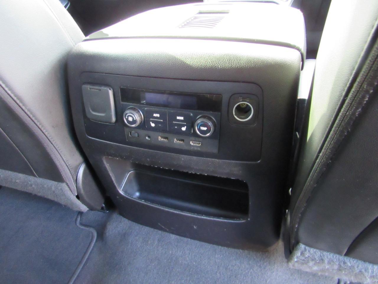 GMC Yukon Denali 4WD 2019