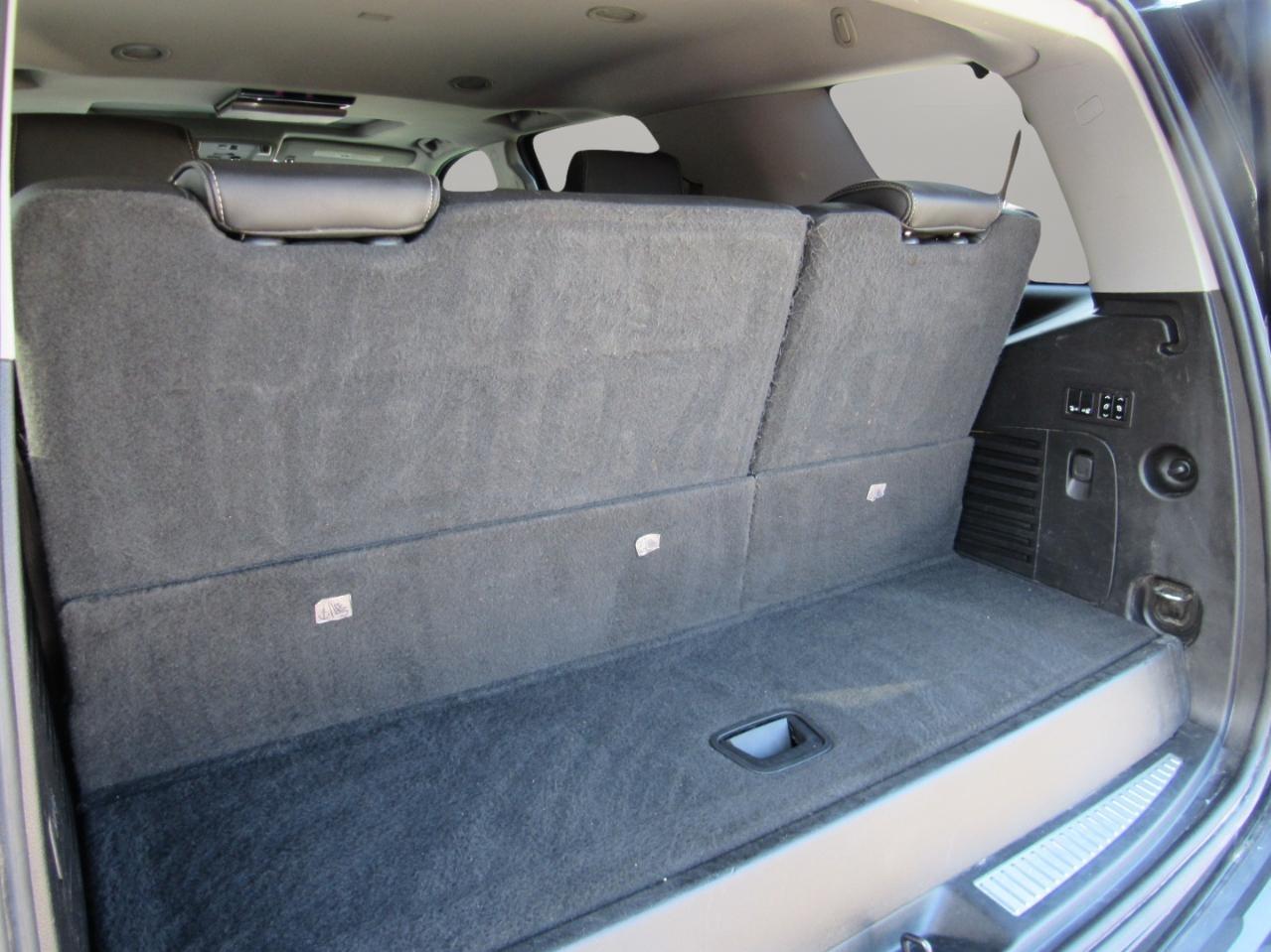 GMC Yukon Denali 4WD 2019