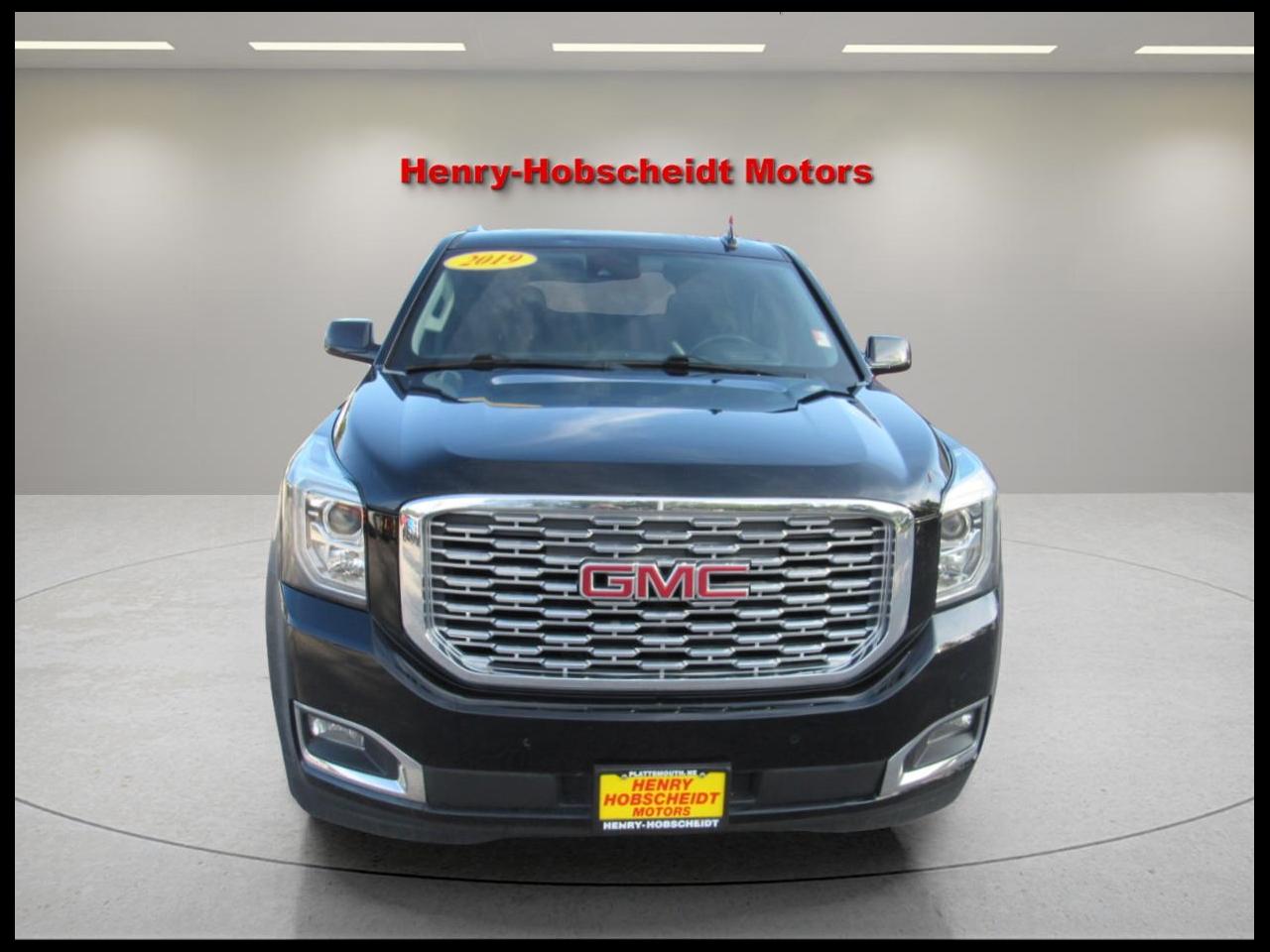 GMC Yukon Denali 4WD 2019