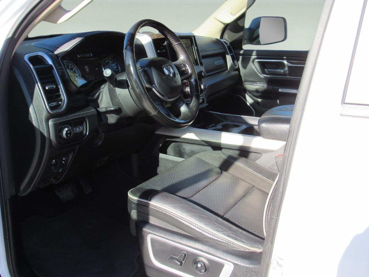 RAM 1500 Laramie Crew Cab 4WD 2020