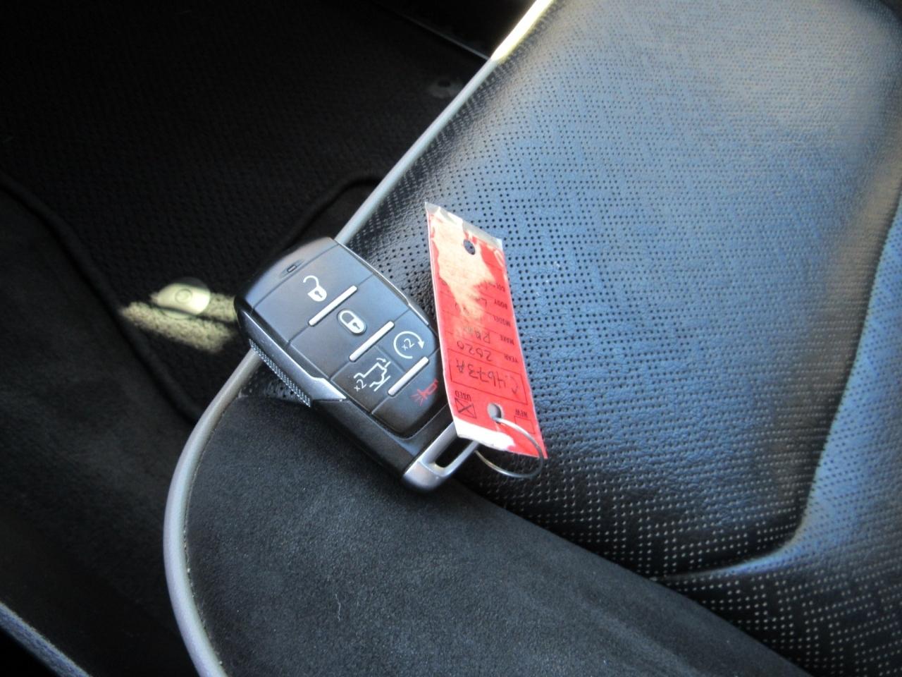 RAM 1500 Laramie Crew Cab 4WD 2020