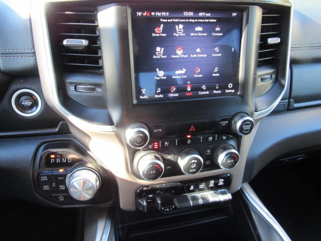 RAM 1500 Laramie Crew Cab 4WD 2020