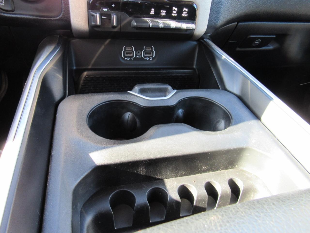 RAM 1500 Laramie Crew Cab 4WD 2020