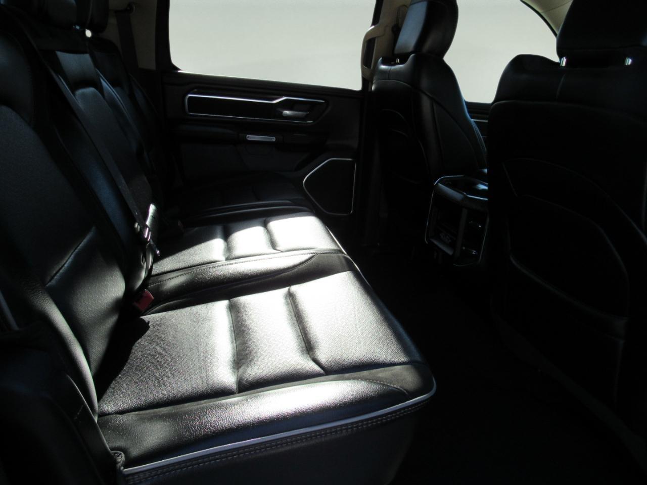 RAM 1500 Laramie Crew Cab 4WD 2020