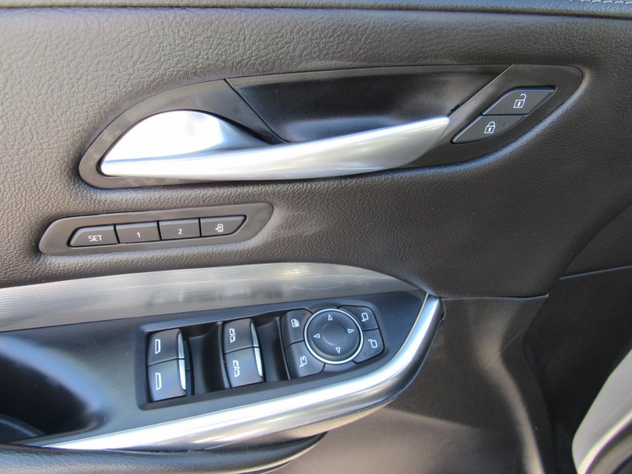 Cadillac XT4 Premium Luxury AWD 2024