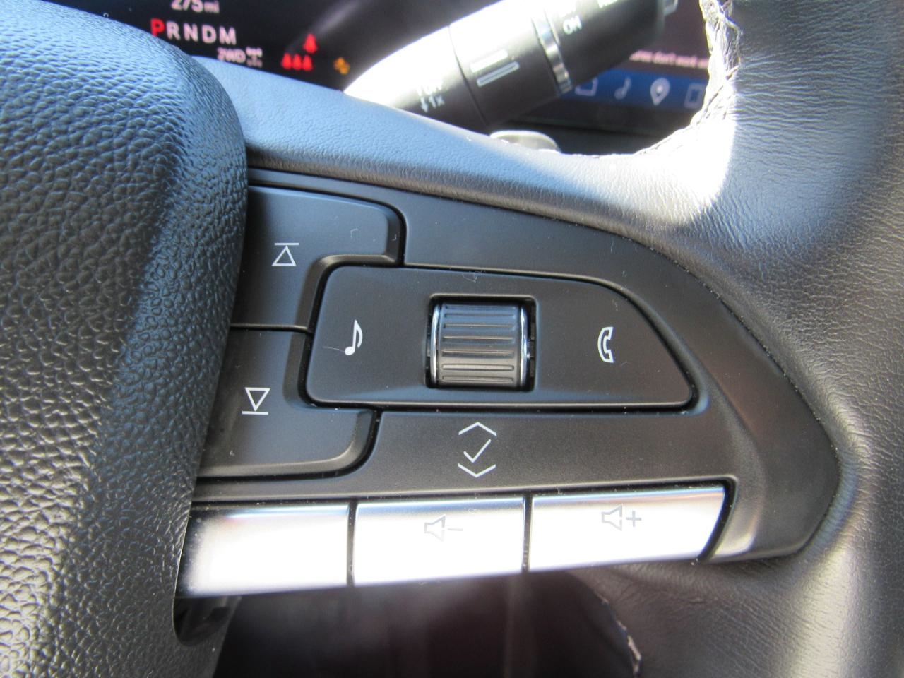 Cadillac XT4 Premium Luxury AWD 2024