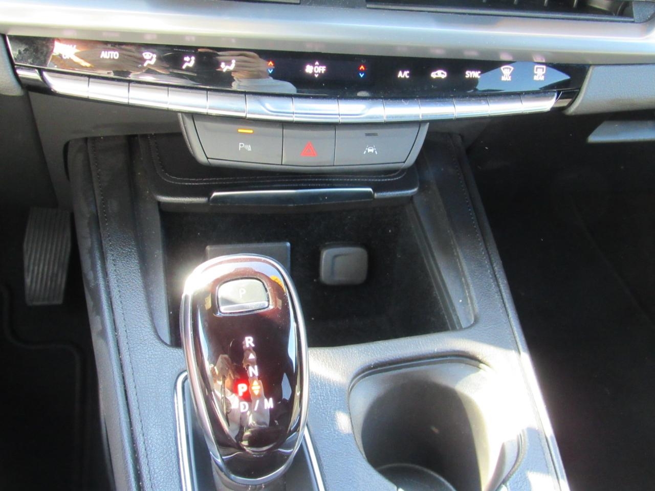 Cadillac XT4 Premium Luxury AWD 2024