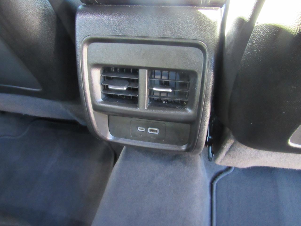 Cadillac XT4 Premium Luxury AWD 2024