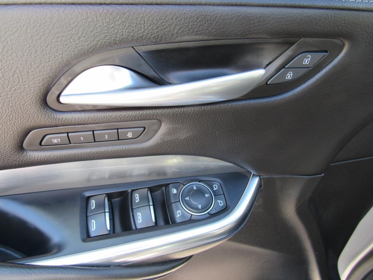 Cadillac XT4 Premium Luxury AWD 2024