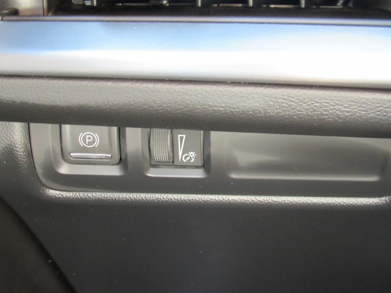 Cadillac XT4 Premium Luxury AWD 2024